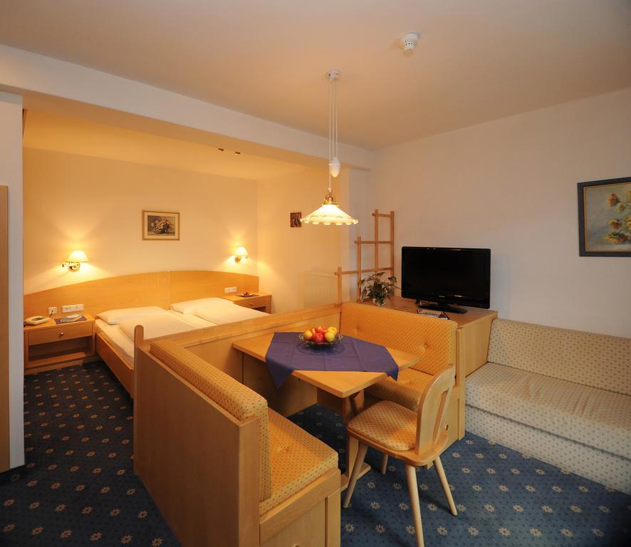 Hotel Gasthof Waldschenke Marlengo Room photo